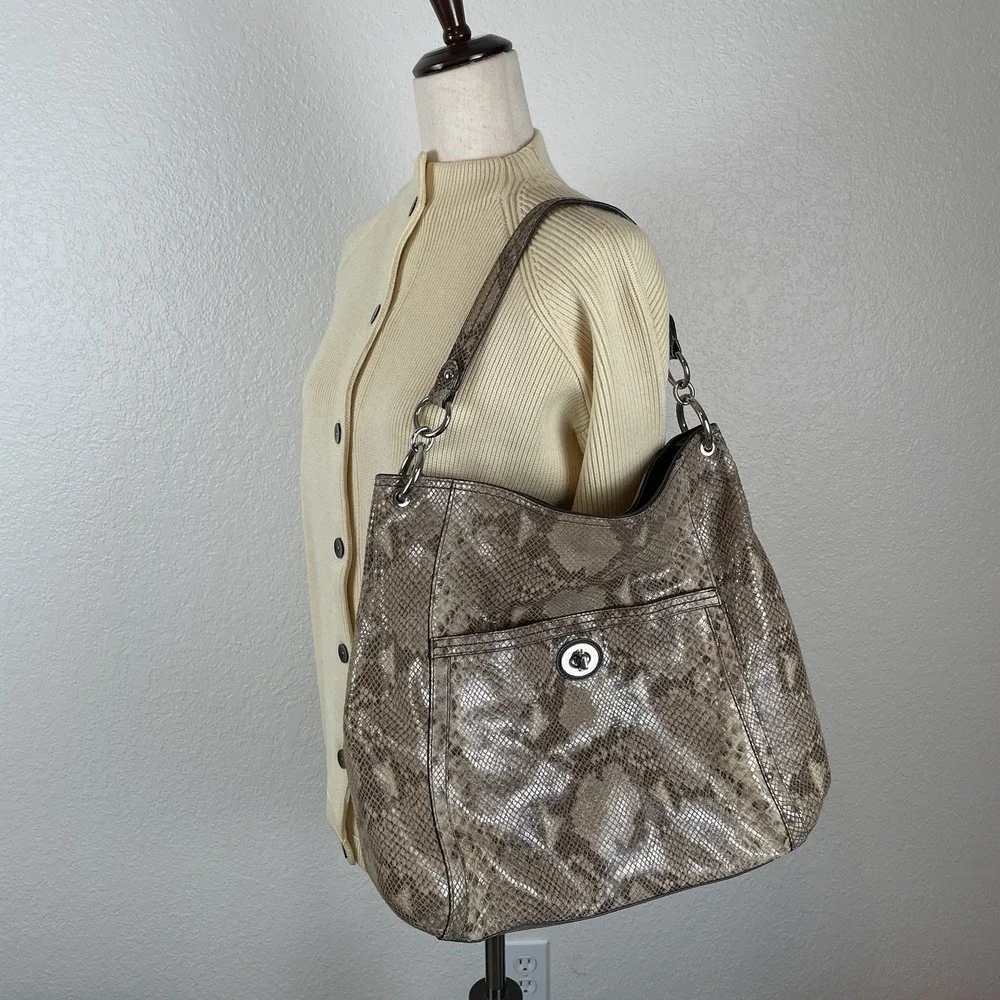Coach Park Python Snake Print Leather Shoulder Hobo Bag Y2K Style Tan Shiny